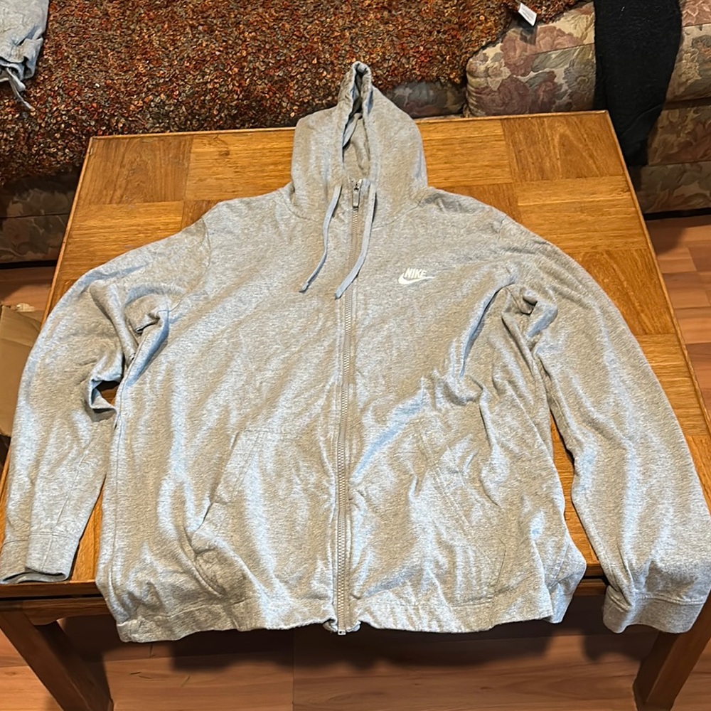 Nike lightweight hoodie
